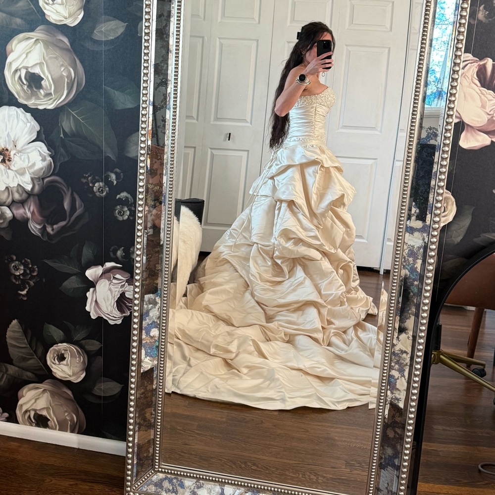 Maggie Sottero  vintage haute couture  imperial gown - Picture 5 of 6